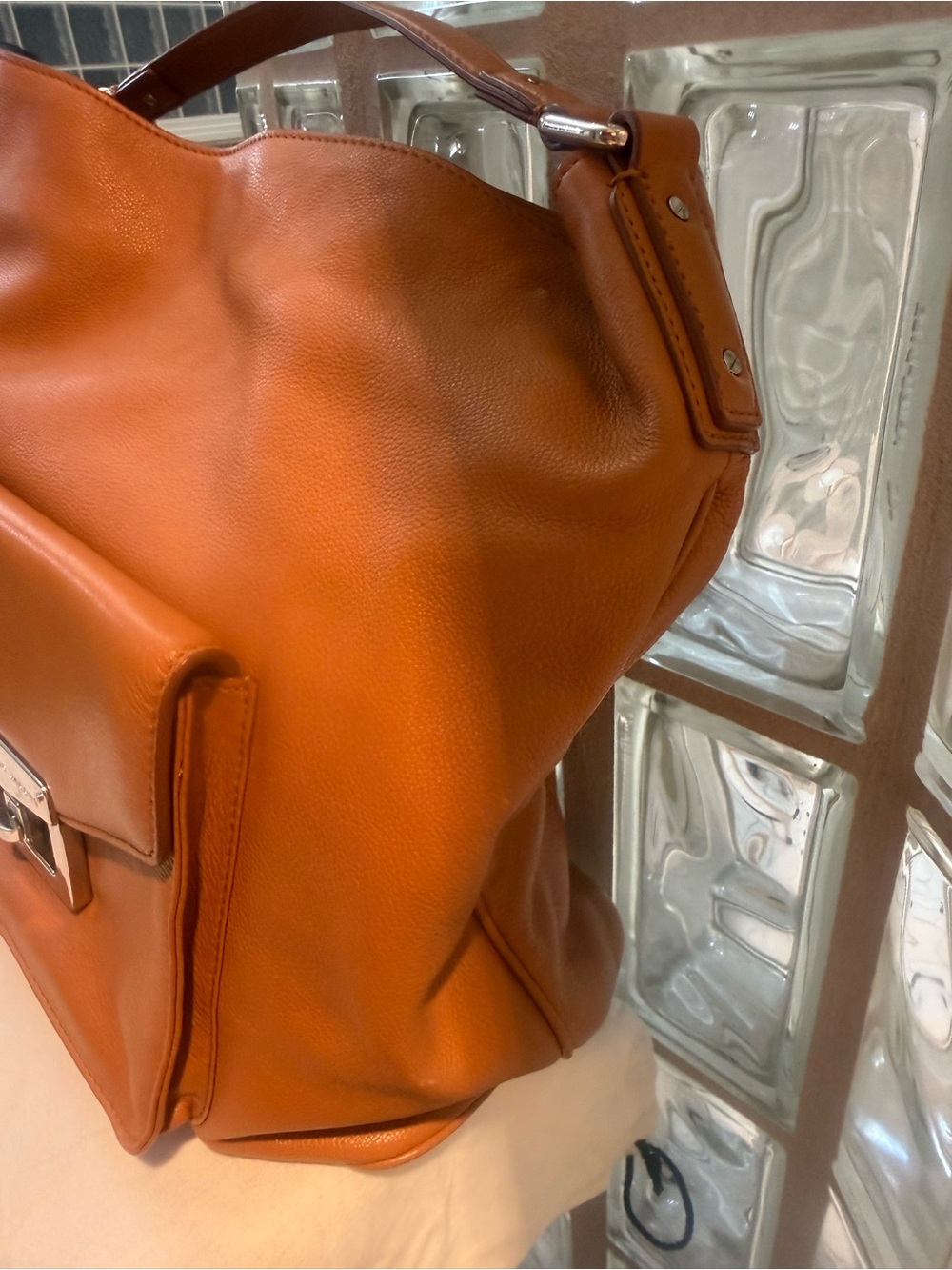 Marc by Marc Jacobs Bianca Leather Hobo Bag in Tan/Cognac Brown Pebble Leather. - Picture 5 of 17